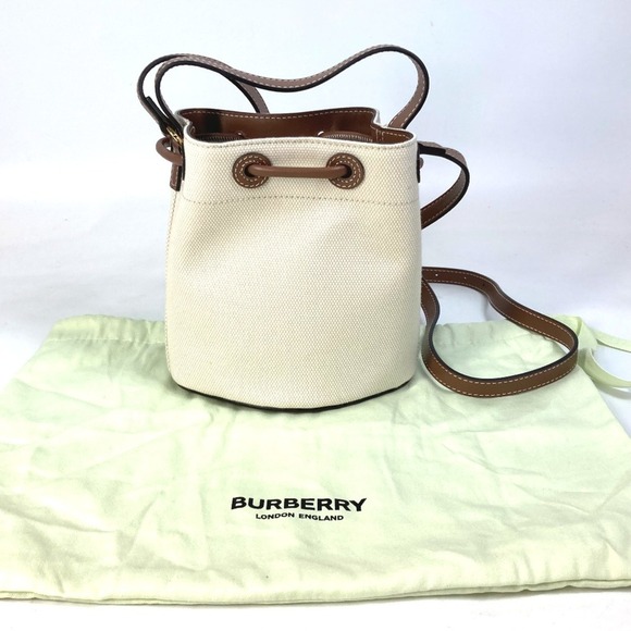 BURBERRY Beige Tote Bag - Picture 9 of 10